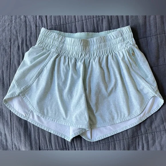 Lululemon Tracker Low-Rise Lined Short 4" - hazy Jade - Picture 2 of 7